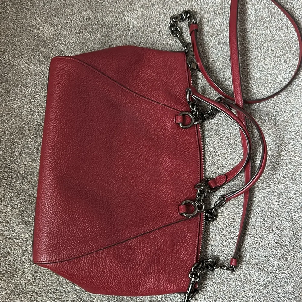 Coach - Picture 5 of 7